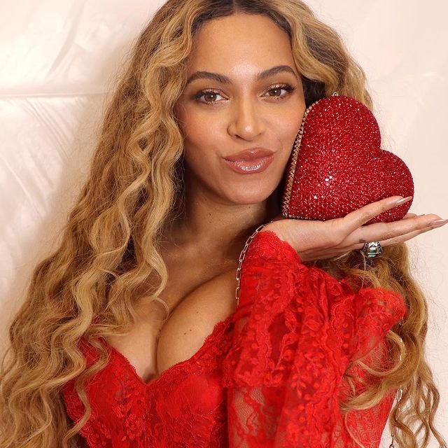 Beyoncé’s Most Iconic Hair Moments Want A Full Museum Retrospective